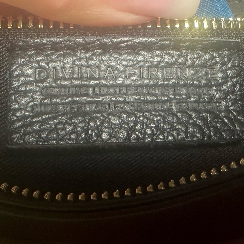 Davina Firenze black baguette purse! - Picture 5 of 7